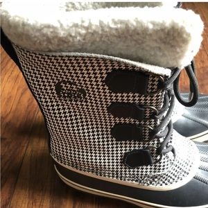 Sorel 1964 Pac Winter Waterproof Snow Boots 7 Rubber Duck Boots Black White